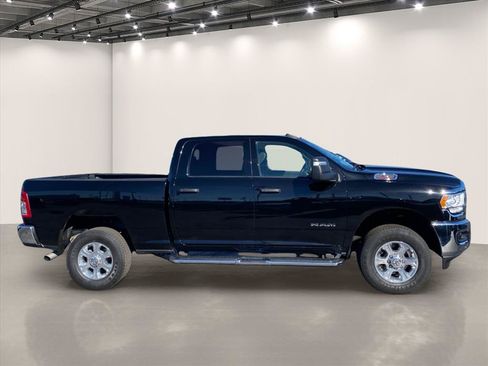 Used 2024 RAM 2500 Big Horn w/ Bed Utility Group AWD/4WD image 8