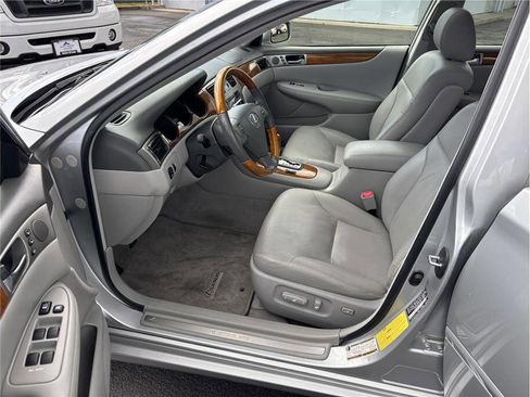 Used 2005 Lexus ES 330 image 11