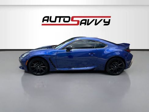 Used 2024 Toyota GR86 Premium RWD image 4