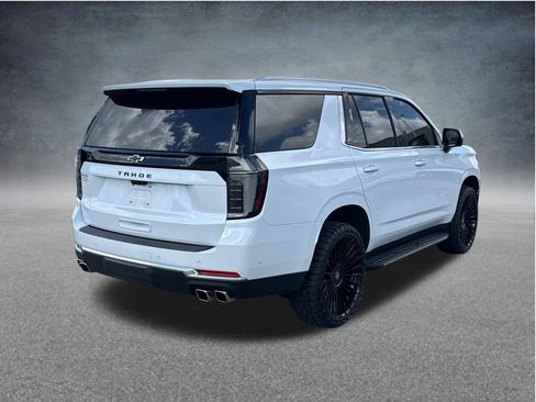 Used 2026 Chevrolet Tahoe High Country AWD/4WD image 7