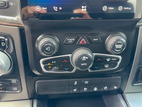 Used 2017 RAM 1500 Sport w/ Black Ram 1500 Sport Group AWD/4WD image 22