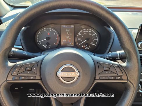 Used 2024 Nissan Altima 2.5 S image 11