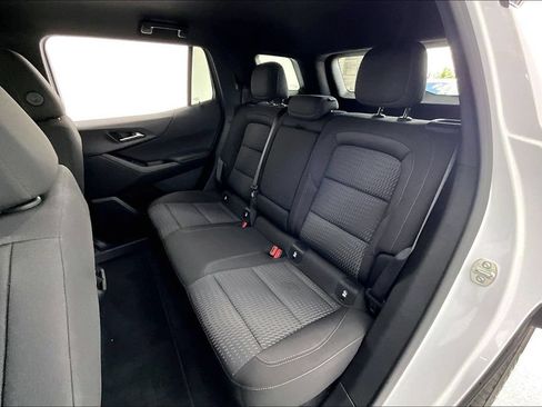 Used 2025 Chevrolet Equinox LT AWD/4WD image 31