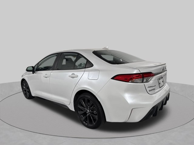 Used 2023 Toyota Corolla SE FWD image 5