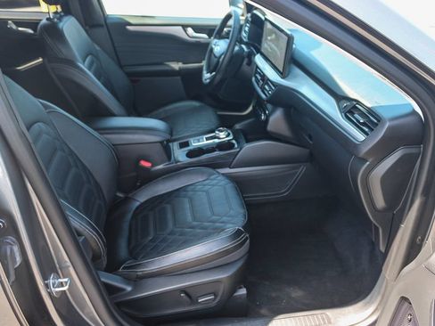 Certified 2023 Ford Escape Platinum w/ Premium Technology Package FWD image 21