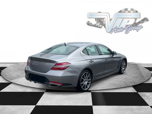 Used 2024 Genesis G70 2.5T RWD image 5