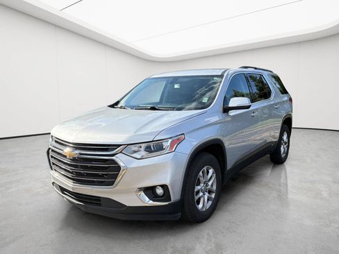 Used 2019 Chevrolet Traverse LT FWD image 3