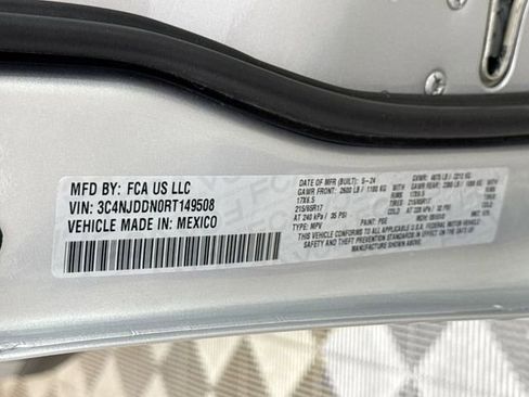 Used 2024 Jeep Compass Trailhawk image 30