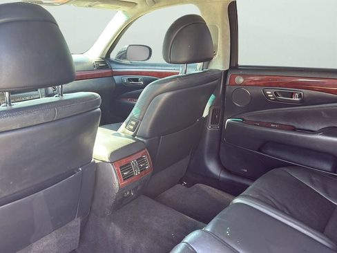 Used 2007 Lexus LS 460 L image 24
