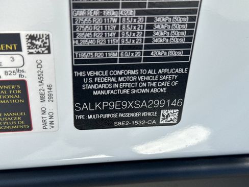 Used 2025 Land Rover Range Rover SE AWD/4WD image 30