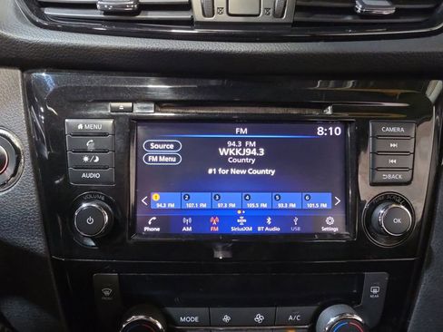 Used 2019 Nissan Rogue Sport SV FWD image 12