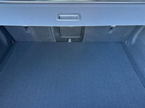 New 2026 Volvo XC60 B5 Plus w/ Climate Package PRO AWD/4WD image 16