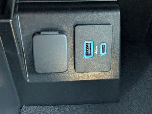 Used 2022 Ford Explorer 2WD image 24