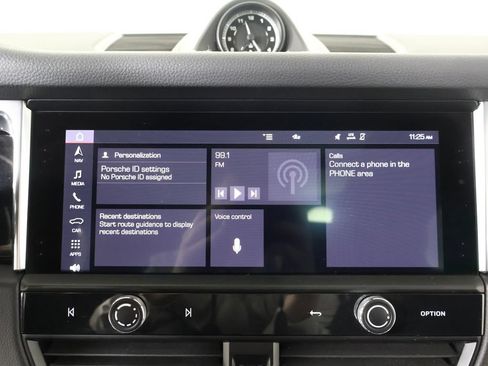 Certified 2025 Porsche Macan S w/ Premium Package Plus AWD/4WD image 15