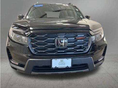 Used 2022 Honda Passport TrailSport image 3