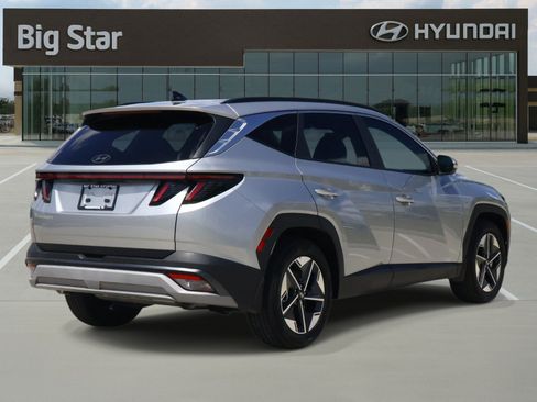 Used 2025 Hyundai Tucson SEL FWD image 4