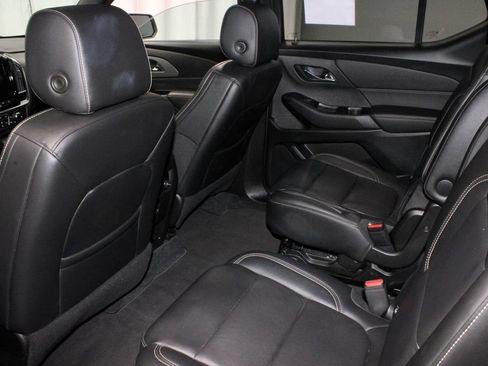 Used 2023 Chevrolet Traverse LT FWD image 22
