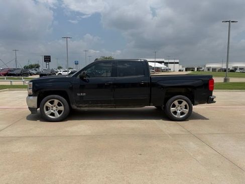 Used 2018 Chevrolet Silverado 1500 LT w/ Texas Edition RWD image 7