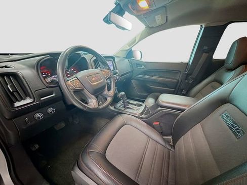 Used 2015 GMC Canyon SLE w/ All-Terrain Package image 18