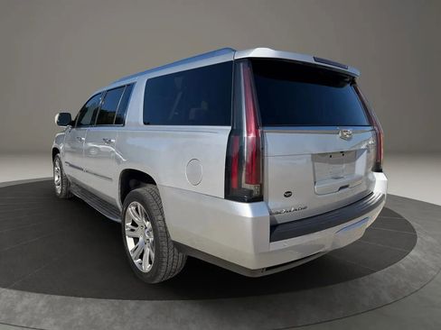 Used 2015 Cadillac Escalade ESV Premium image 3