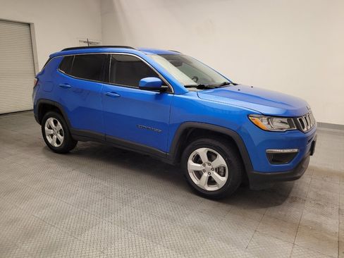Used 2018 Jeep Compass Latitude w/ Cold Weather Group AWD/4WD image 11
