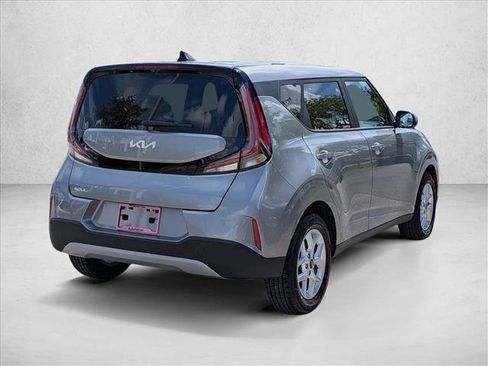 Used 2025 Kia Soul S FWD image 5
