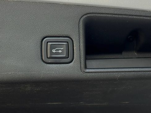 Used 2021 GMC Terrain SLT w/ Elevation Edition FWD image 19