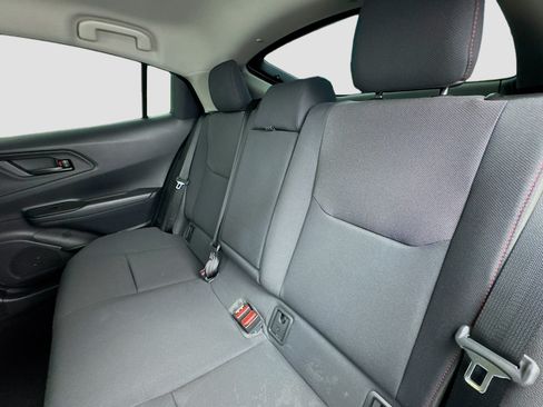 Used 2025 Toyota Prius Plug-In Hybrid FWD image 15