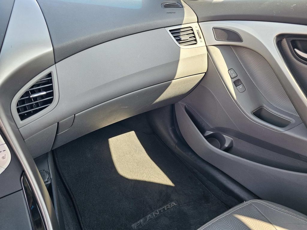Used 2012 Hyundai Elantra Limited w/ Technology Pkg 5 FWD image 32
