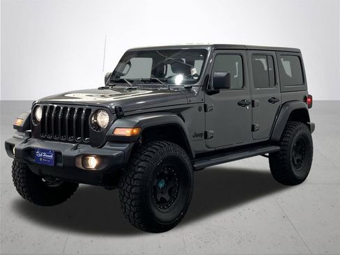 Used 2022 Jeep Wrangler Unlimited Sport AWD/4WD image 2