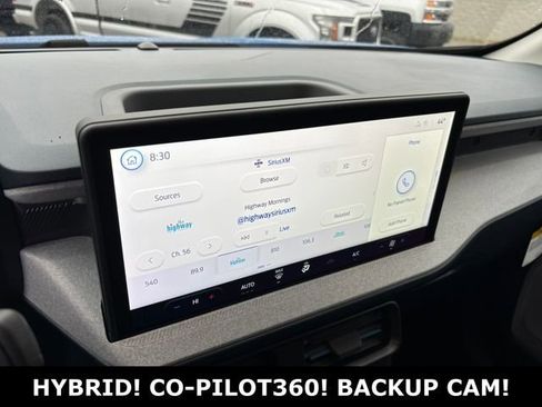 New 2025 Ford Maverick XLT image 13