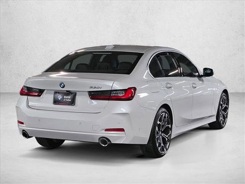 Certified 2025 BMW 330i Sedan w/ M Sport Package image 5