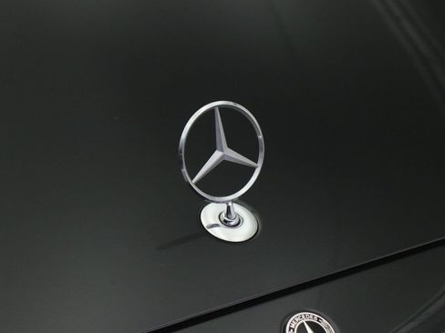 Used 2023 Mercedes-Benz S 500 4MATIC image 26