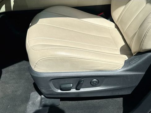 Used 2023 INFINITI QX60 Luxe w/ Vision Package AWD/4WD image 21