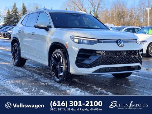 New 2026 Volkswagen Tiguan SEL R-Line image 1