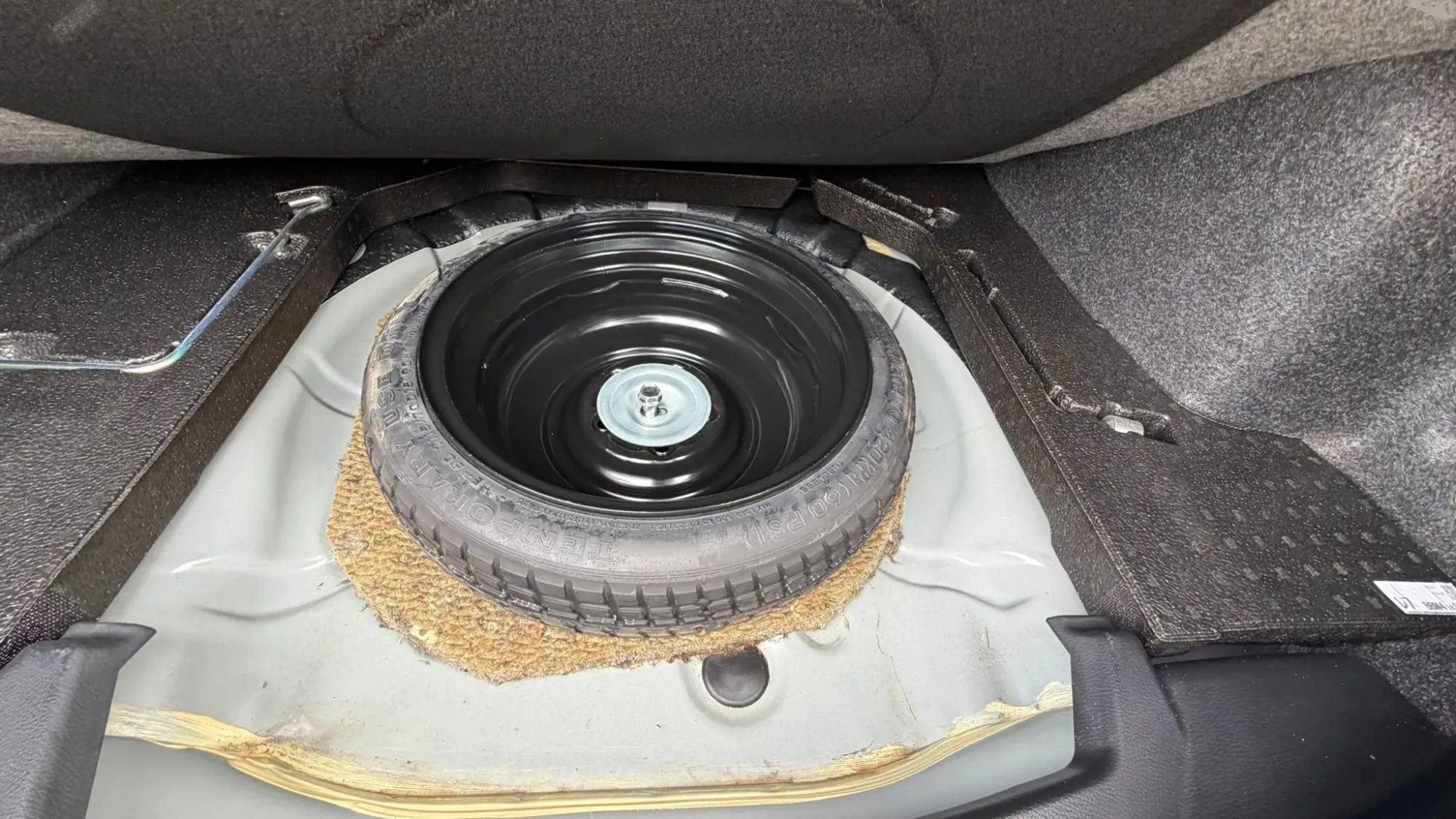Used 2012 MAZDA MAZDA3 i Touring FWD image 21