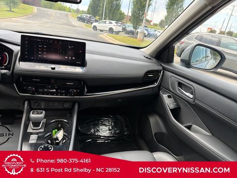 Certified 2024 Nissan Rogue SL w/ SL Premium Package AWD/4WD image 35