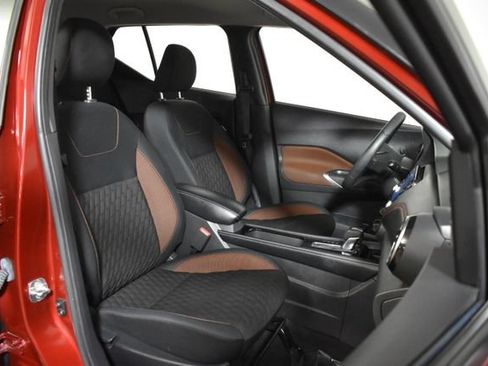 Used 2022 Nissan Kicks SR FWD image 31