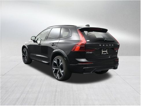 New 2026 Volvo XC60 T8 Ultra AWD/4WD image 3