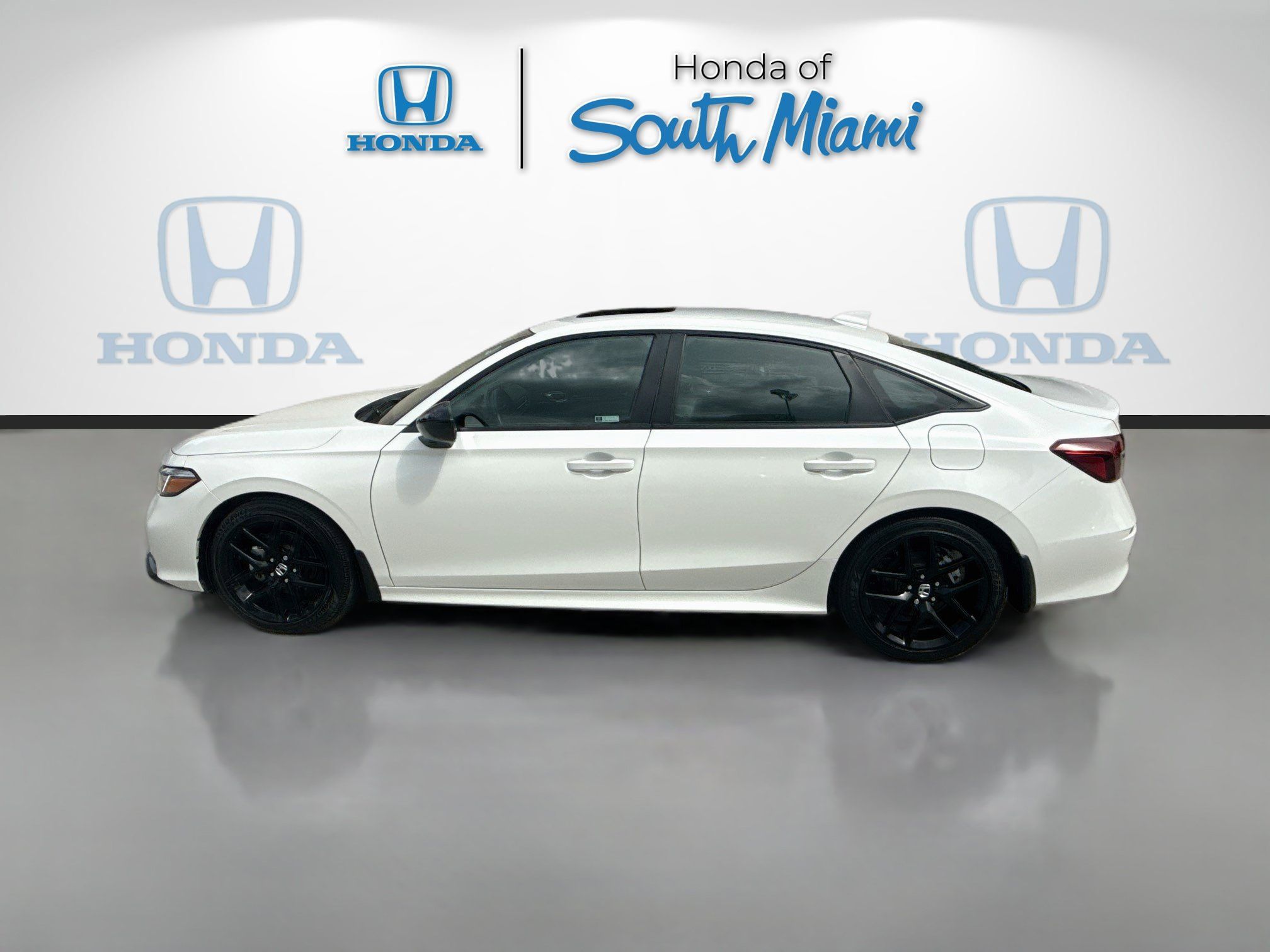 Certified 2025 Honda Civic Sport image 4