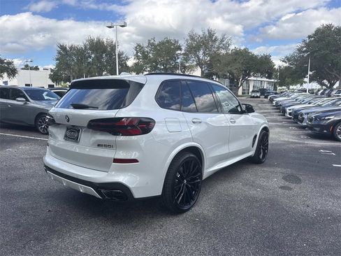 New 2026 BMW X5 M60i w/ Executive Package image 3