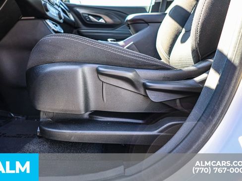 Used 2024 GMC Terrain SLE image 24