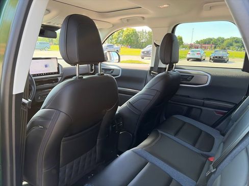 Used 2025 Ford Bronco Sport Outer Banks w/ Outer Banks Tech Package+ AWD/4WD image 29