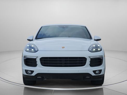 Certified 2016 Porsche Cayenne image 9