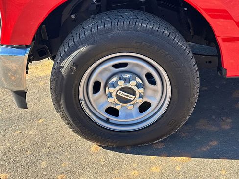 Used 2024 Ford F350 XL w/ XL Chrome Package image 11