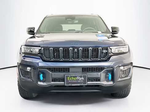 Used 2022 Jeep Grand Cherokee Trailhawk w/ Advanced Protech Group II image 2