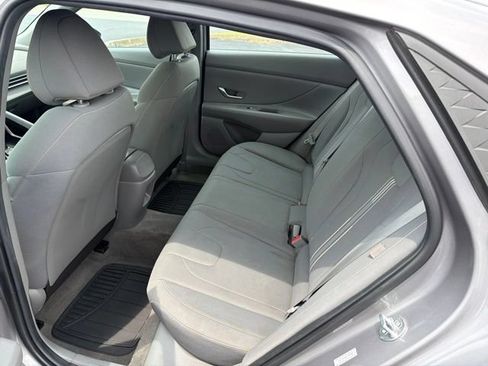 Used 2024 Hyundai Elantra SEL FWD image 23