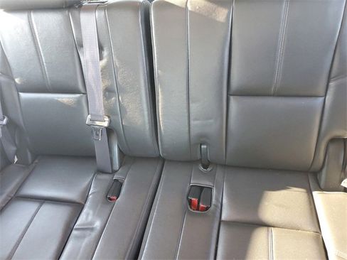 Used 2012 Chevrolet Suburban LT w/ Luxury Package image 8