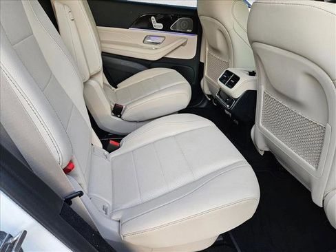 Used 2026 Mercedes-Benz GLS 450 4MATIC image 21