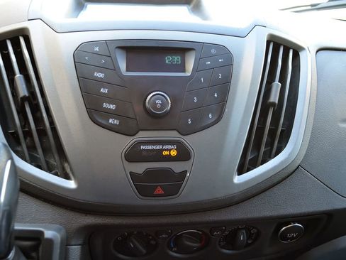 Used 2019 Ford Transit 250 130 Low Roof RWD image 19